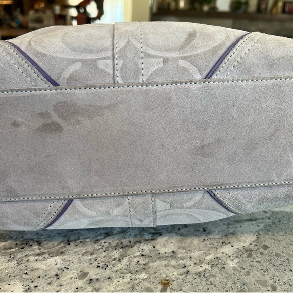 COACH Large Gray Suede Shoulder/Tote Bag NEEDS cleaning - Picture 8 of 9
